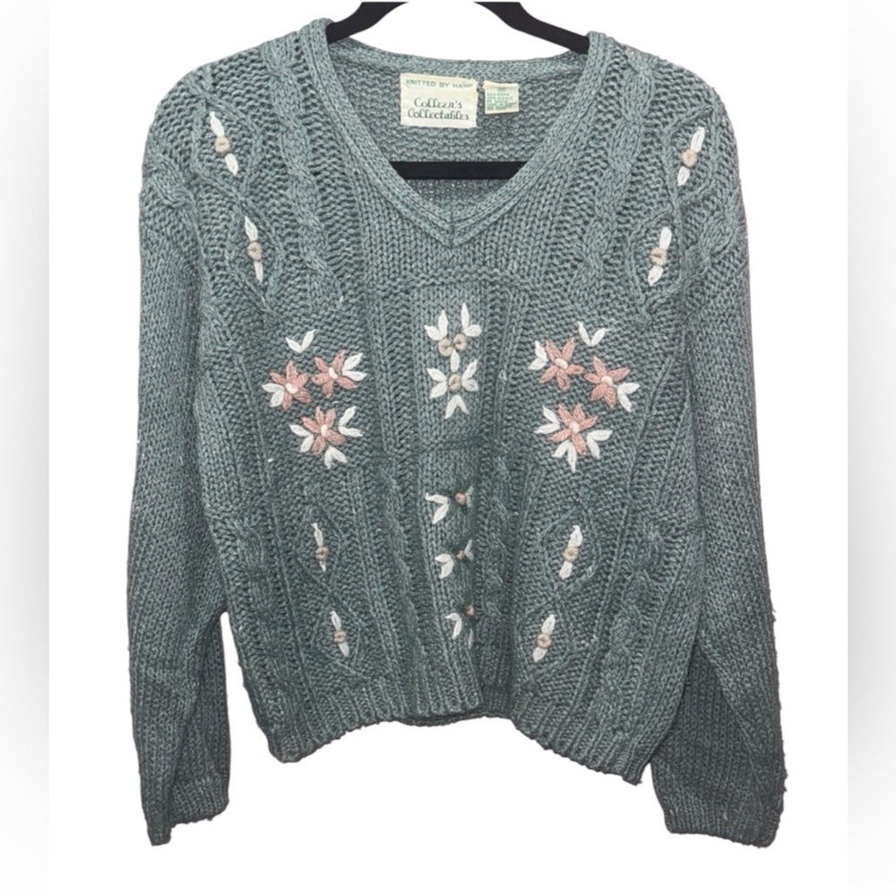 Vintage Hand Knit Floral Cable Knit Sweater Colleen’s Collectables Cottagecore